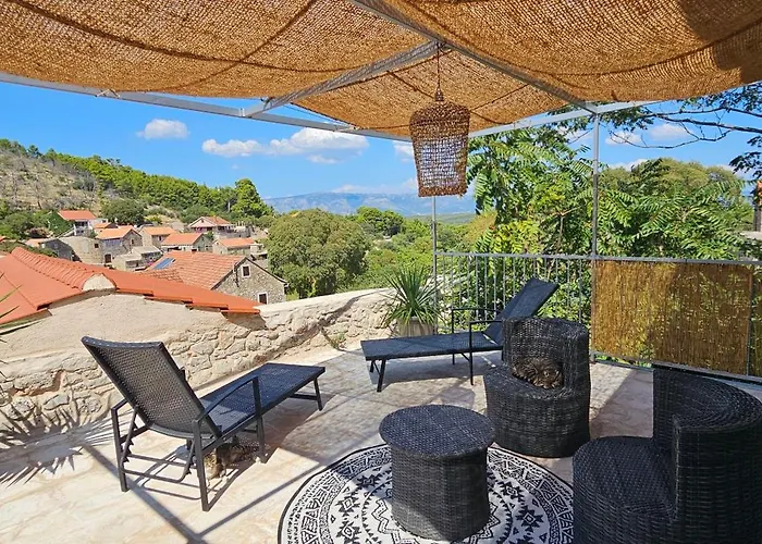 Hvar Stone With Pool Casa vacanze