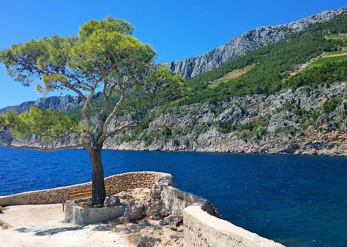 Hvar Stone With Pool