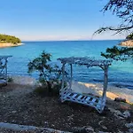Hvar Stone With Pool Vrbanj