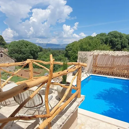 Hvar Stone With Pool * Vrbanj