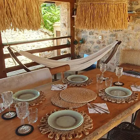 Vakantiehuis Hvar Stone With Pool *