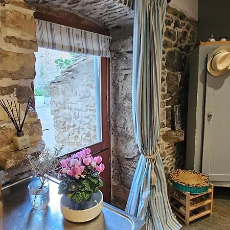 Hvar Stone With Pool Vrbanj