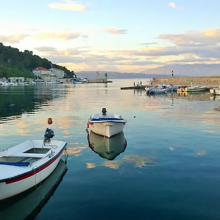 Hvar Stone Villa With Pool Vrbanj